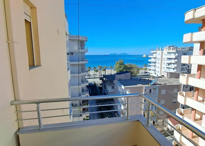Johnny Apartament Vlore